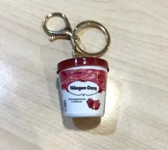 ハーゲンダッツ風イチゴ/キーホルダーのサムネイル