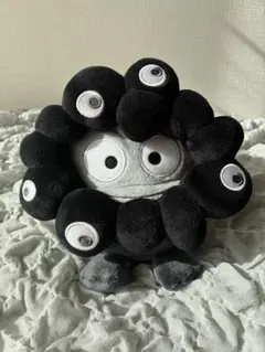 サンリオ　ミャクミャクなりきりぬいぐるみM ブラック　ハンギョドン
