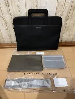 CHARLES＆KEITH ビジネスバッグ 黒　ブラック　中古品