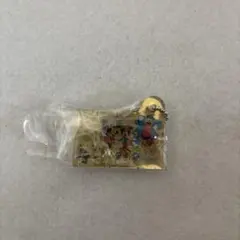 ガチャ　ディズニーJCBカードメタルチャーム　レトロミッキー&フレンズ