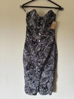 RACHEL Rachel Roy 葉柄ストラップレスタイトドレス
