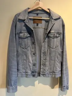 Item thumbnail for item 93e8060a-af11-4c47-8578-80a26f42c9da