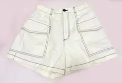 GU ホワイト ポケット付きショートパンツ Mサイズ