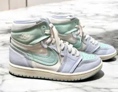 Item thumbnail for item 75fe07f6-9495-4c1a-912d-49c543e7b092