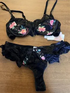 Item thumbnail for item 26c1f9e2-a081-4eb0-8e9f-315b1b231f12