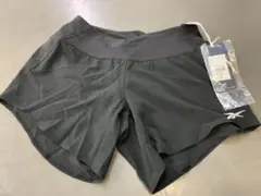 新品未使用！Reebok ショートパンツ ランニングパンツ