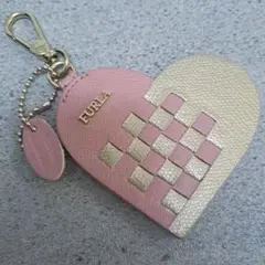 FURLA ハート型レザーキーリングチャーム