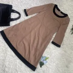 極美品　トゥービーシック　ひざ丈ワンピース　ベージュ　バックジップ　38 M