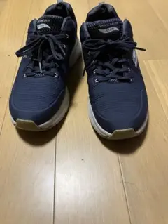 スポーツシューズ スニーカー