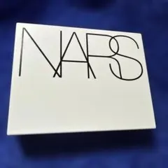 NARS ライトリフレクティング プリズマティックパウダー　プレストのサムネイル