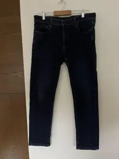 ユニクロ　スキニーデニム ダークブルー　XL