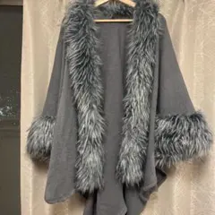 【美品】ファー付きポンチョ　グレー✨