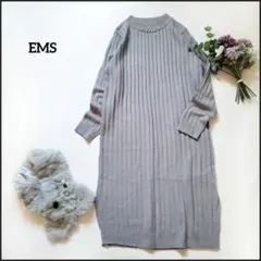 エムズエキサイト●パール装飾の襟が素敵♪スリット入りロング丈リブニットワンピース