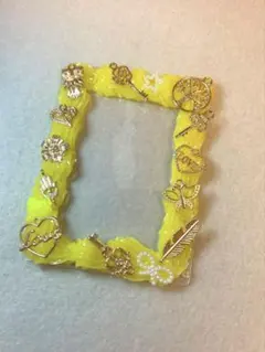 黄色の装飾フレーム 硬質カードケースデコ