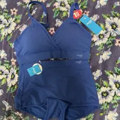 新品・タグ付きスロギーフリーオールラウンドハーフトップブラジャー&ショーツセット