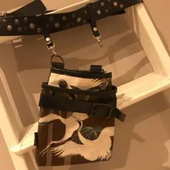 携帯など入れ物