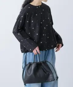 新品タグ付◇ BLACK かぐれ ツバメ刺繍ブラウス アーバンリサーチ 