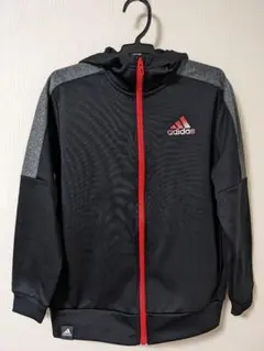 adidas フルジップ パーカー 黒/赤　裏起毛　140