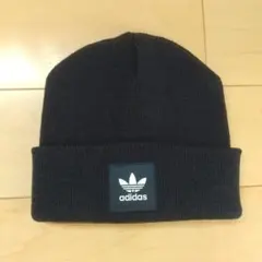 【未使用】adidas ネイビー ニット帽 OSFY
