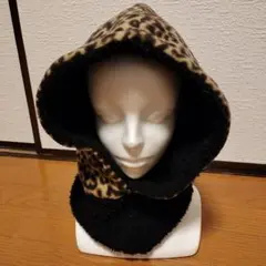 ヒョウ柄フード付きネックウォーマー