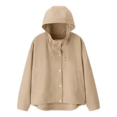 ベージュ マウンテンパーカー
