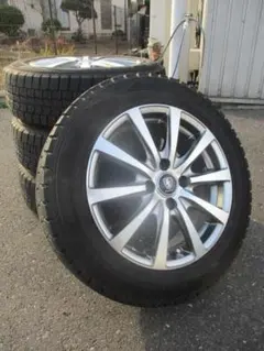 送料込み☆良品　バリ山　スタッドレス 175/65R15☆フィット・アクアのサムネイル