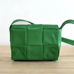 BOTTEGA VENETA カセット クロスボディミニバッグ ミニカセットのサムネイル
