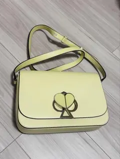 Kate Spade イエロー ショルダーバッグ 二コラ ツイストロック