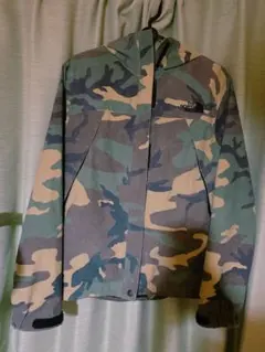 THE NORTH FACE ノベルティースクープジャケット