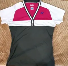 YONEX バドミントン シャツ 半袖 Vネック