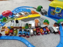 【収納BOX付】トーマス カプセルプラレール 車両 レール 情景パーツ まとめ売