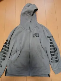 PUMA グレー ジップアップパーカー