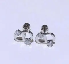 ❗️セール中❗️即日発送❤️CDロゴピアスシルバー❤️韓国インポート