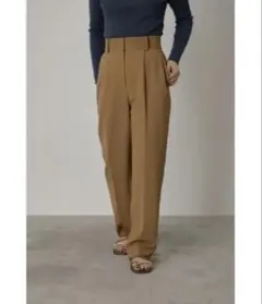 RIM.ARK ベージュパンツ