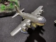 米軍B29と陸自車両・オマケで卓上ジオラマのサムネイル