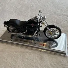 Item thumbnail for item 75665a0d-bfb1-4c1f-8bb2-9eebe0c1056a