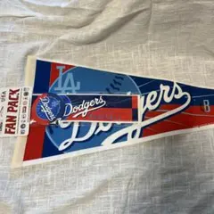 ドジャース　ペナント　缶バッジ　ステッカー　1997