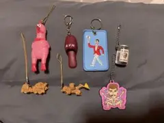 ユニークなデザインのキーホルダーセット