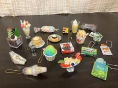 お菓子＆スイーツ　ガチャガチャ　18点　まとめ売り