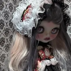 カスタムアイシードール グレーとピンクの髪アウトフィットヘッドレス付き