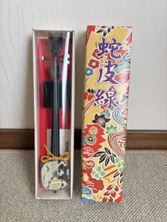 蛇皮線　置き物のサムネイル