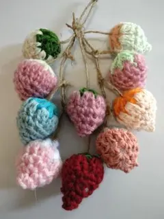 余り毛糸で作ったいちご編みぐるみ　10個セット②