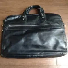 美品NINO CERRUTI ブラック　レザー　ビジネスバッグ A4 2WAY