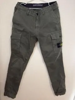 ストーンアイランド　カーキ　カーゴパンツ　31サイズ　741532104 ストーンアイランド カーキ カーゴパンツ 31サイズ 741532104 - メルカリ