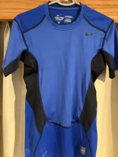 Nike Pro Combat フィットネスシャツ 青