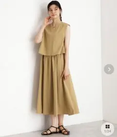 新品未使用　THE SHOP TK 機能性ノースリーブワンピース ベージュのサムネイル