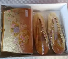 ★新品未使用★草履とバッグのセット 金色花柄