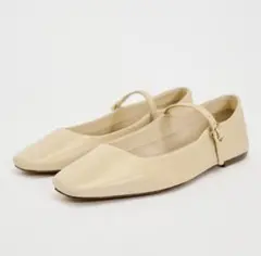 ZARA レザーフラットバレエシューズのサムネイル