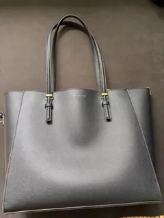 CHARLES&KEITH ブラック　クラッシックダブルハンドルトートバッグ
