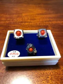 本珊瑚ネクタイピン&カフリンクス(未使用)